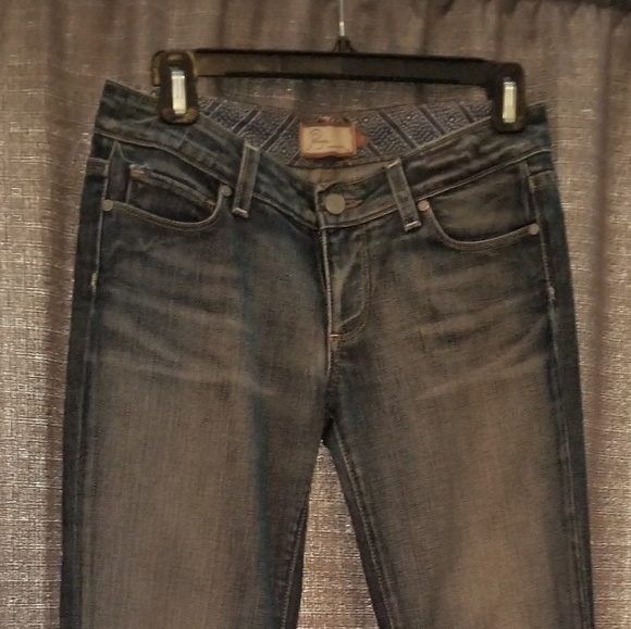 PAIGE Denim - PAIGE JEANS LAUREL CANYON LOW RISE JEANS